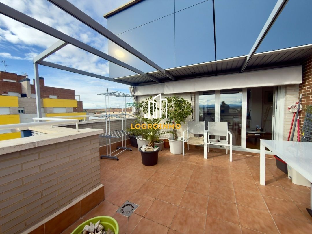 Terrassa de Pis en venda en Oyón-Oion amb Jardí privat, Terrassa i Traster