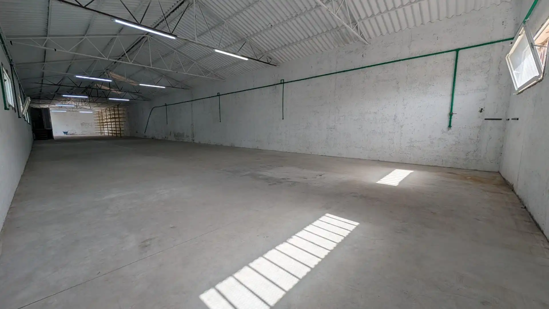 Fabrikhallen zur Miete in Machado - Las Barreras