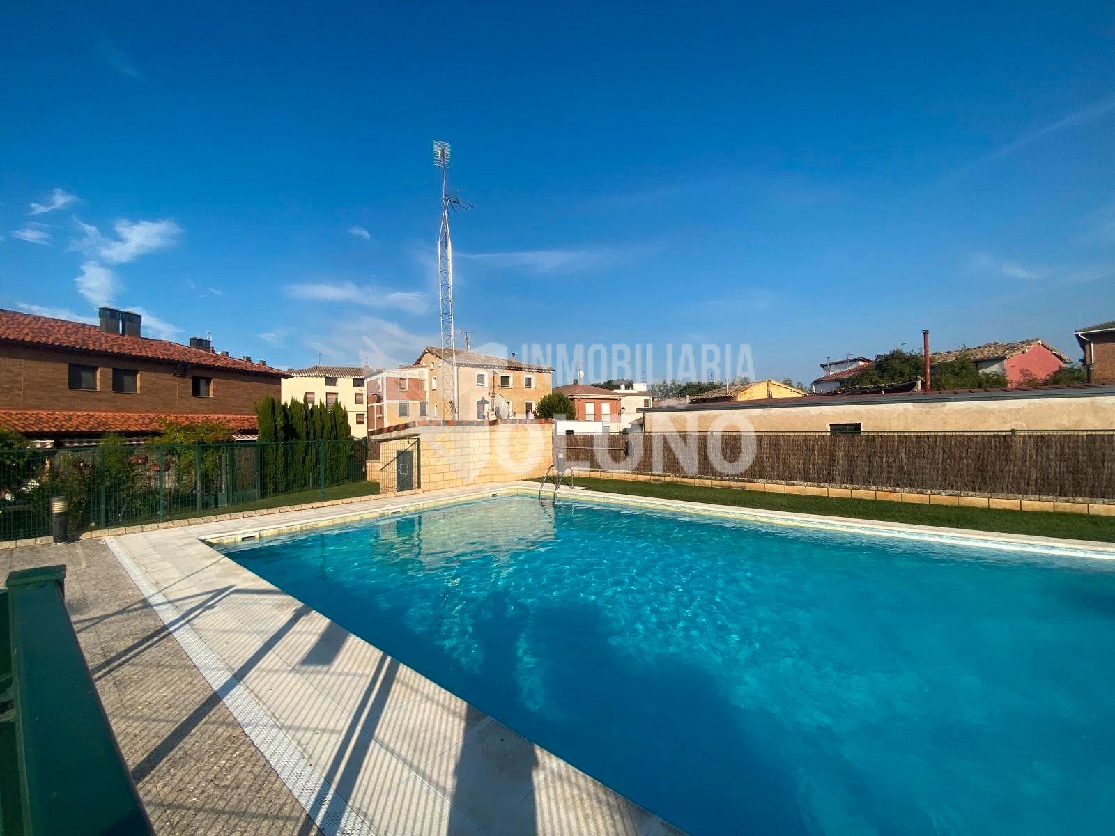 Swimming pool of Single-family semi-detached for sale in Cihuri  with Heating, Parquet flooring and Terrace