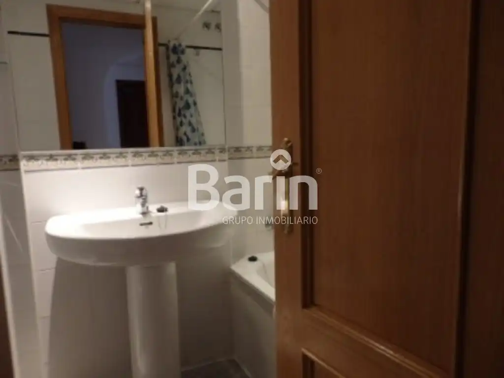 Bathroom of Flat for rent in Córdoba  with Air Conditioner, Heating and Terrace