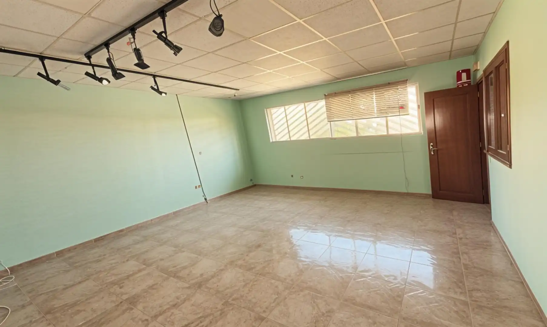 Industrial buildings for sale in Almansa