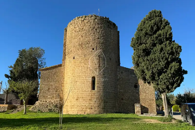 Vista exterior de Casa o xalet en venda en La Tallada d'Empordà amb Terrassa, Traster i Piscina comunitària