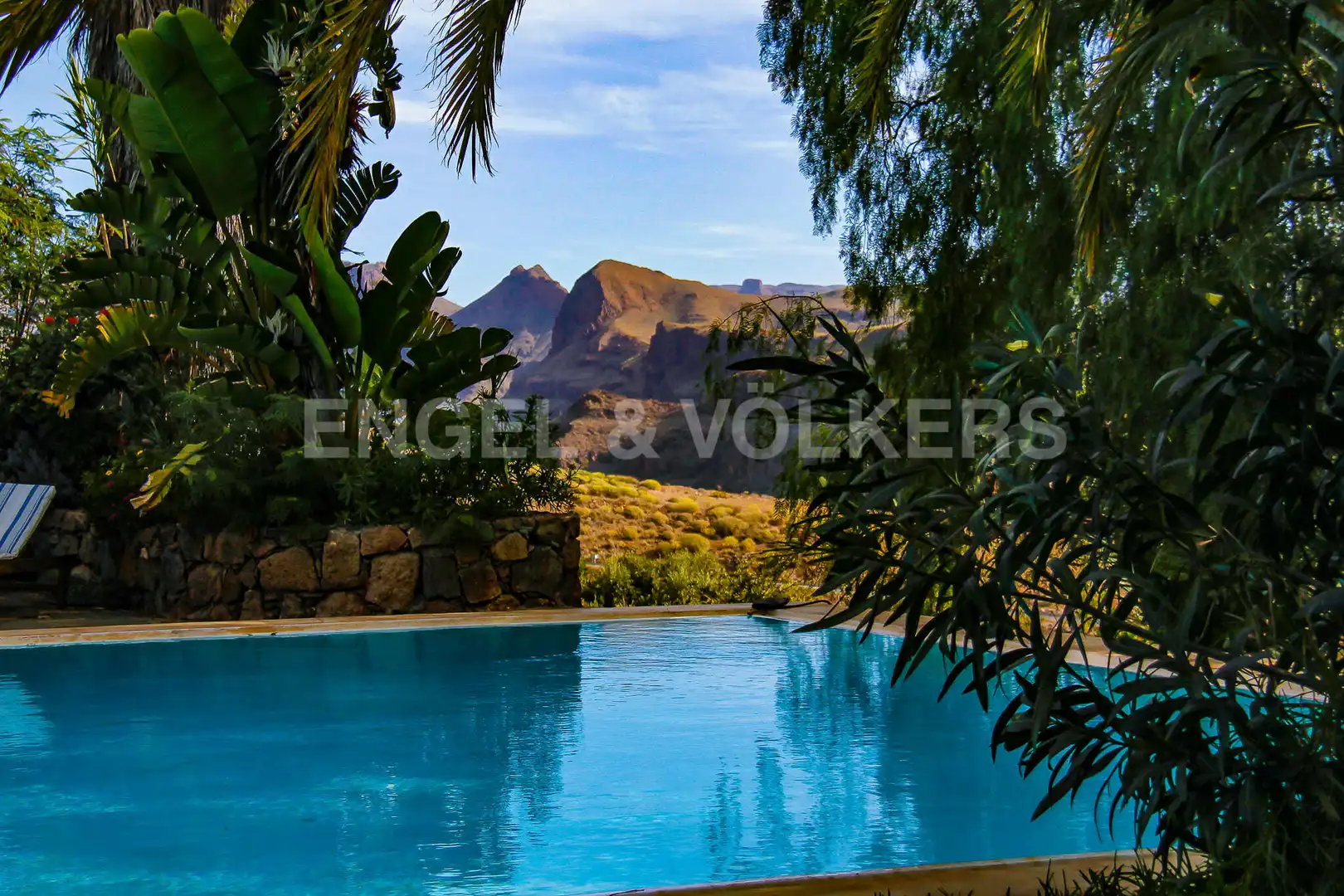 Piscina de Finca rústica en venta en San Bartolomé de Tirajana con Calefacción, Jardín privado y Parquet