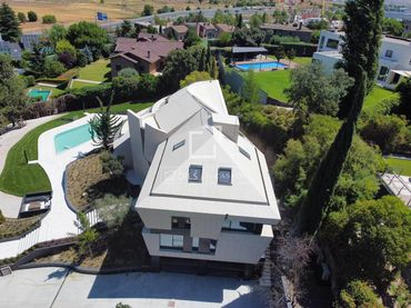 Xalet amb piscina en venda a Arroyo de la Vega