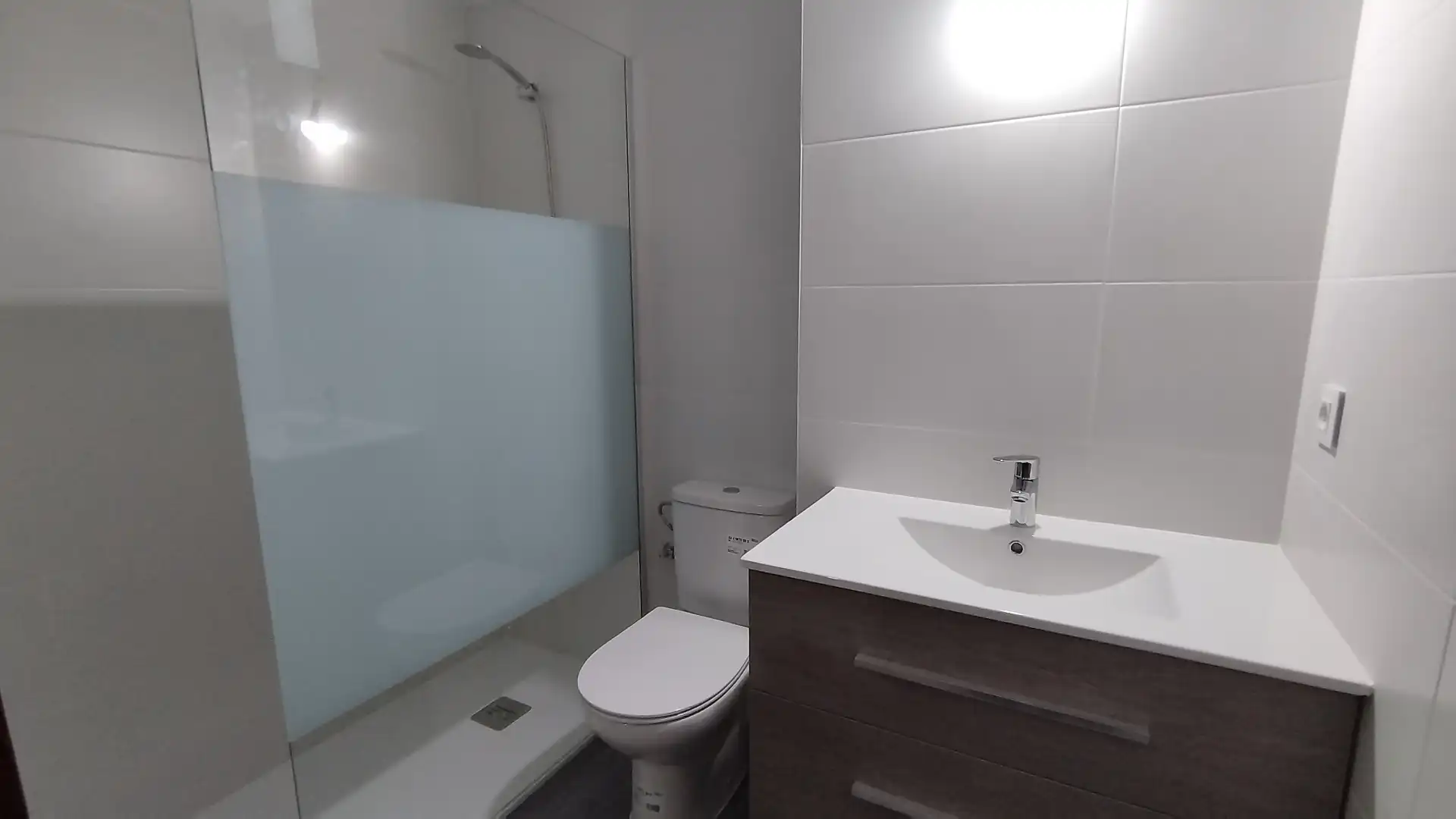 Bathroom of Flat for sale in Huesca  with Terrace and Balcony