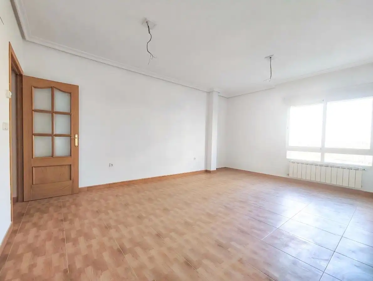 Sala de estar de Piso en venta en Puertollano con Calefacción, Terraza y Balcón