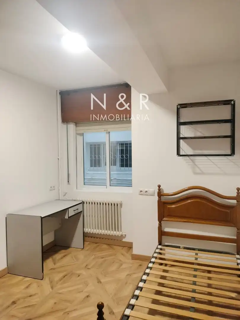 Flat for rent in Santiago de Compostela   with Heating and Furnished