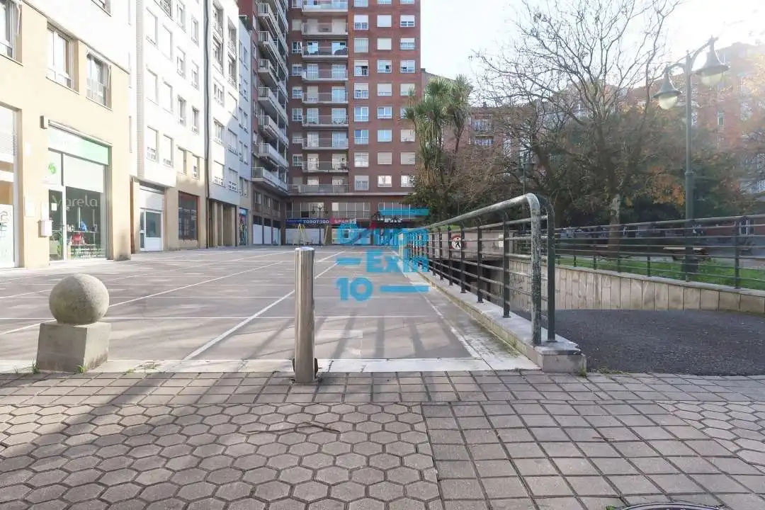 Aparcament de Garatge en venda en Donostia - San Sebastián 