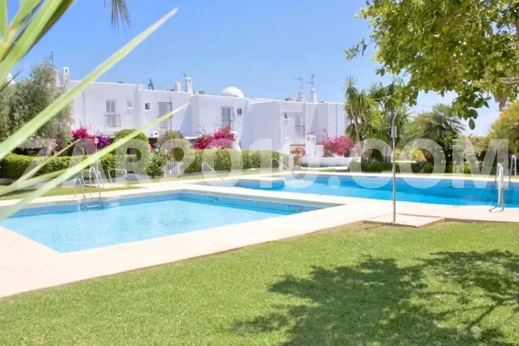 Houses for rent in Calle Rumina, El Palmeral