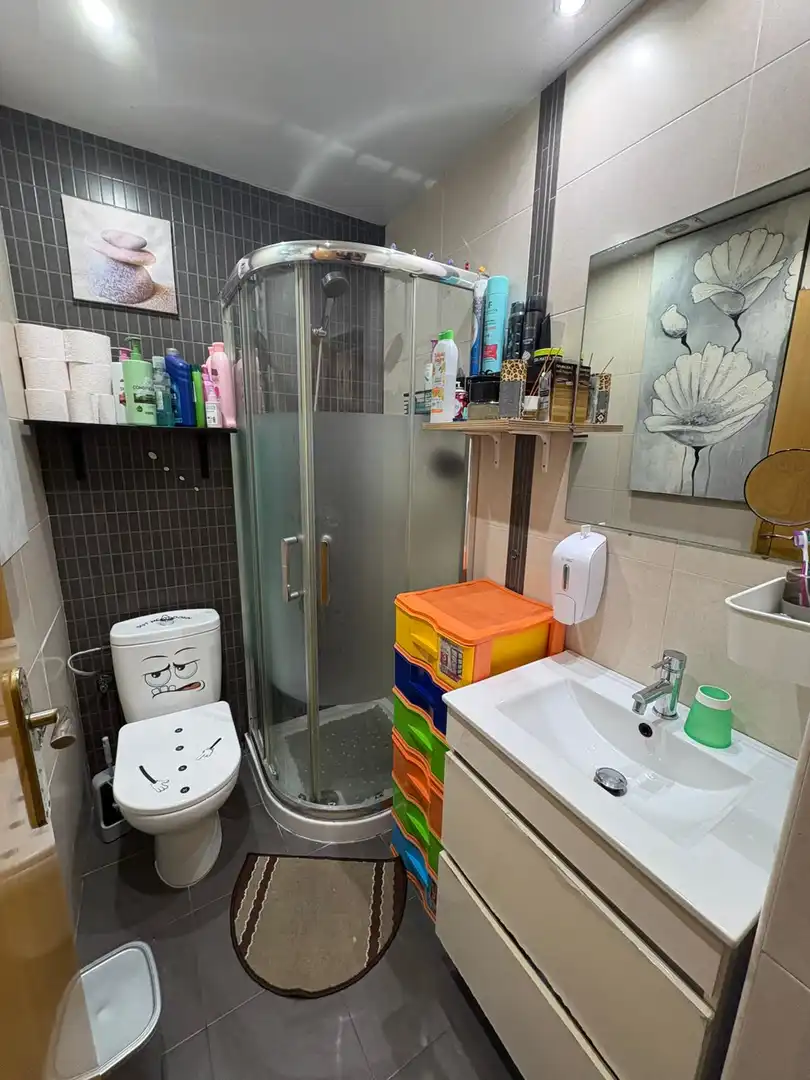 Baño de Planta baja en venta en L'Hospitalet de Llobregat