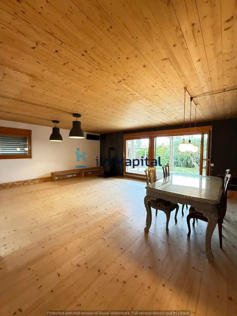 Sala d'estar de Casa o xalet en venda en Lleida amb Aire condicionat, Calefacció i Jardí privat