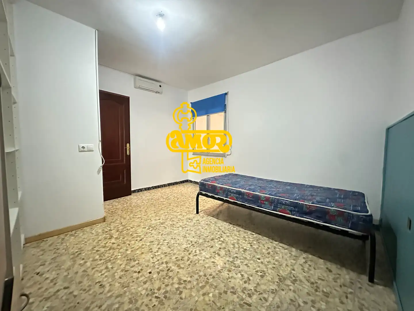 Habitación de Casa o chalet en venta en Santiago de Compostela  con Calefacción