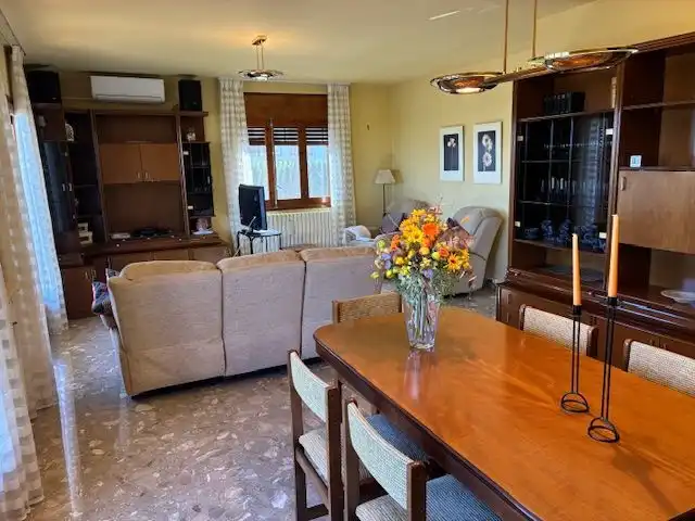 Comedor de Casa o chalet en venta en Miralcamp, Lleida