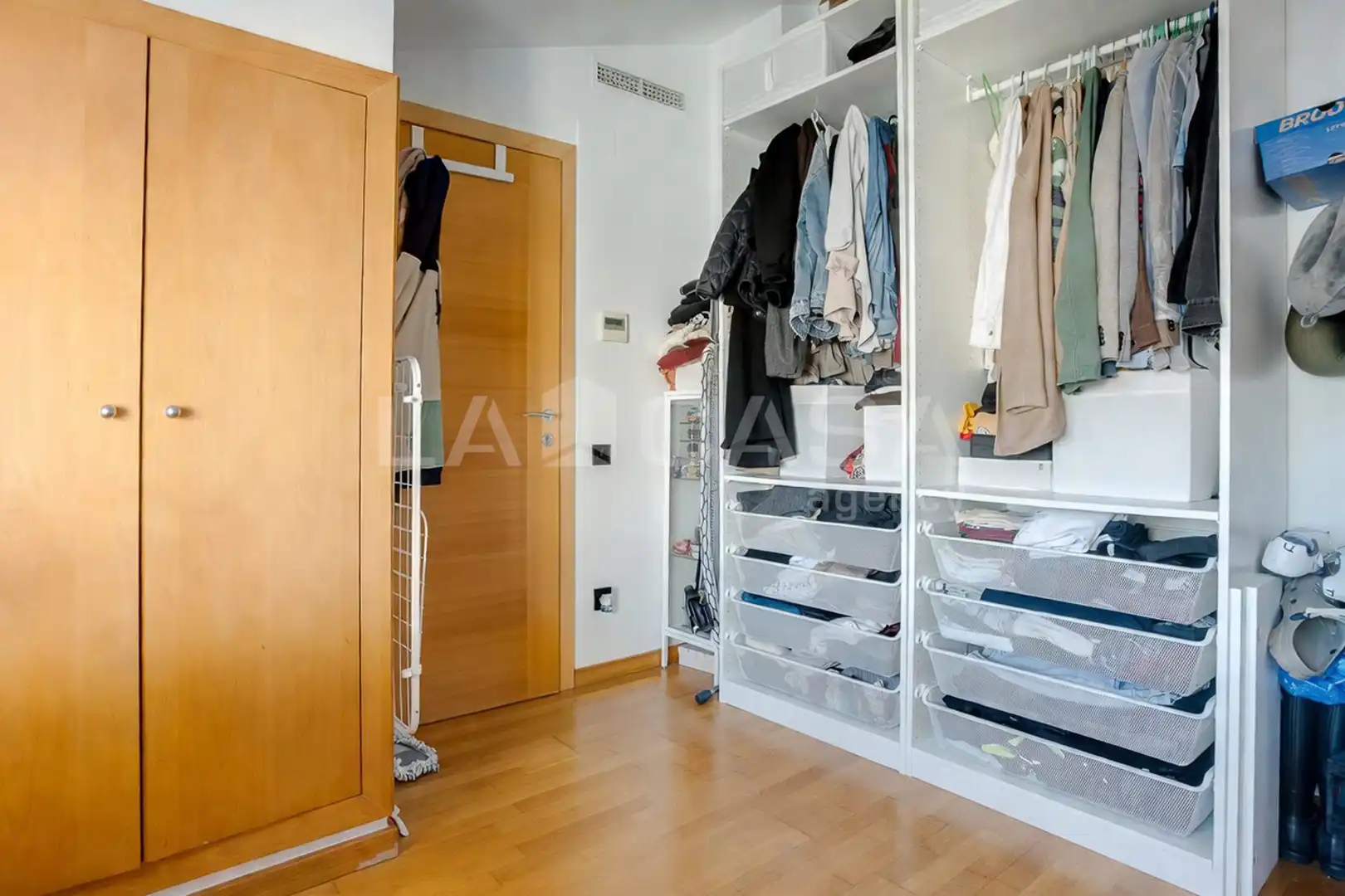 Habitación de Dúplex en venta en Les Franqueses del Vallès con Aire acondicionado, Calefacción y Parquet