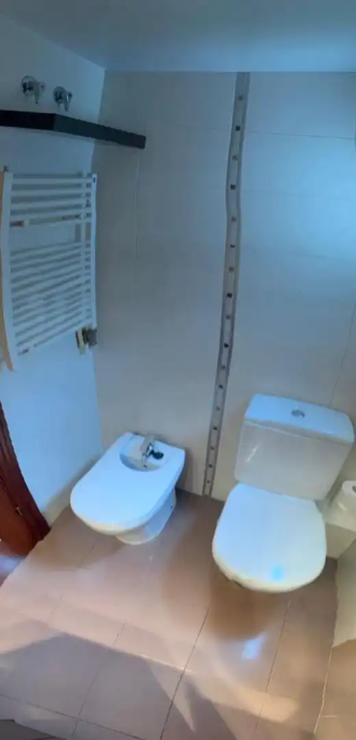 Badezimmer von Wohnung zum Verkauf in Ripollet