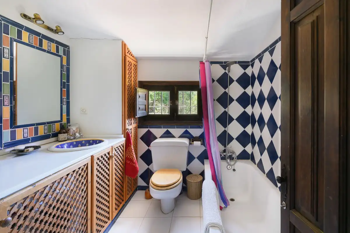 House with pool for sale in Estepona Pueblo, imagen 10