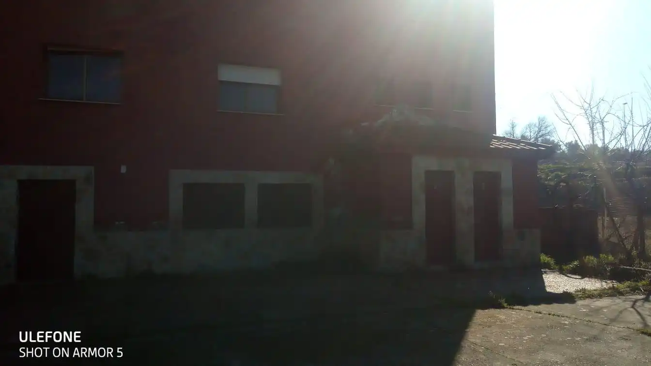 Vista exterior de Edifici en venda en Plasencia