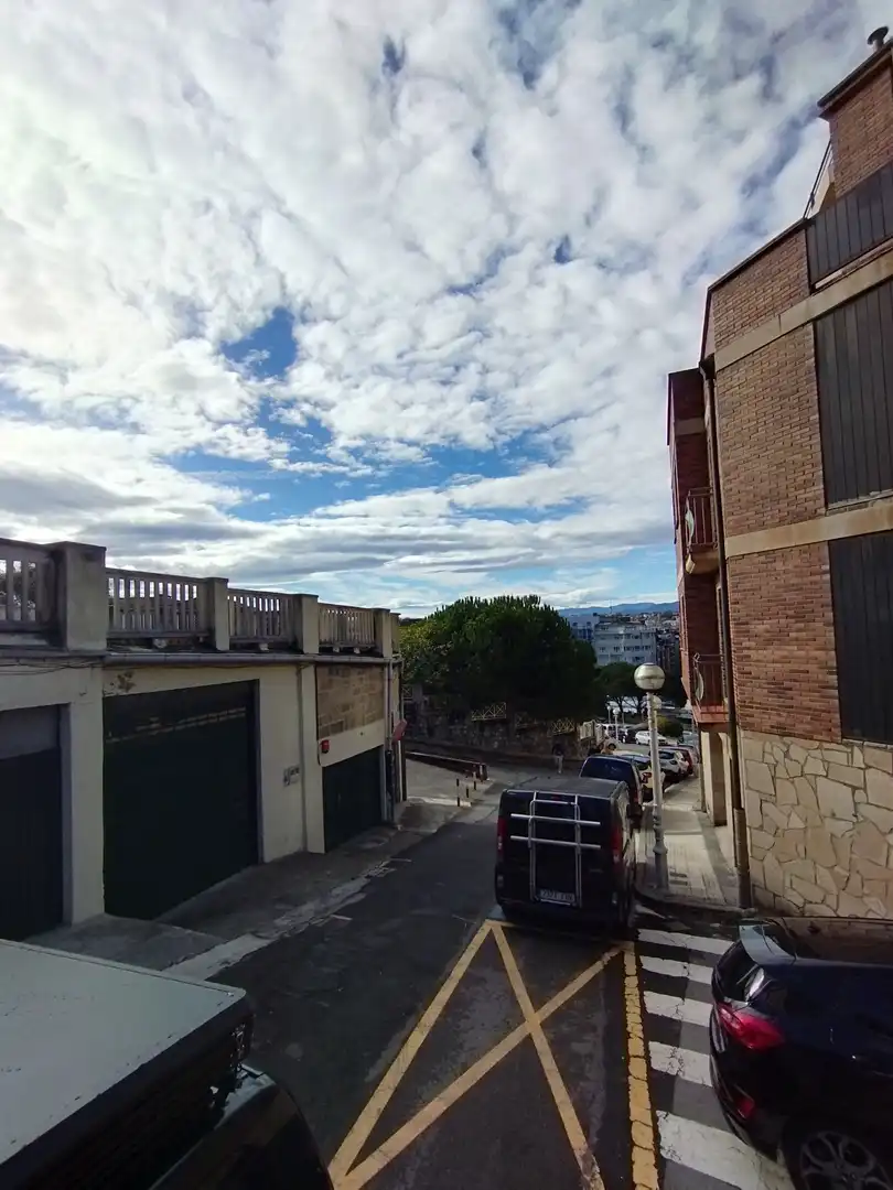 Vista exterior de Pis de lloguer en Donostia - San Sebastián  amb Moblat