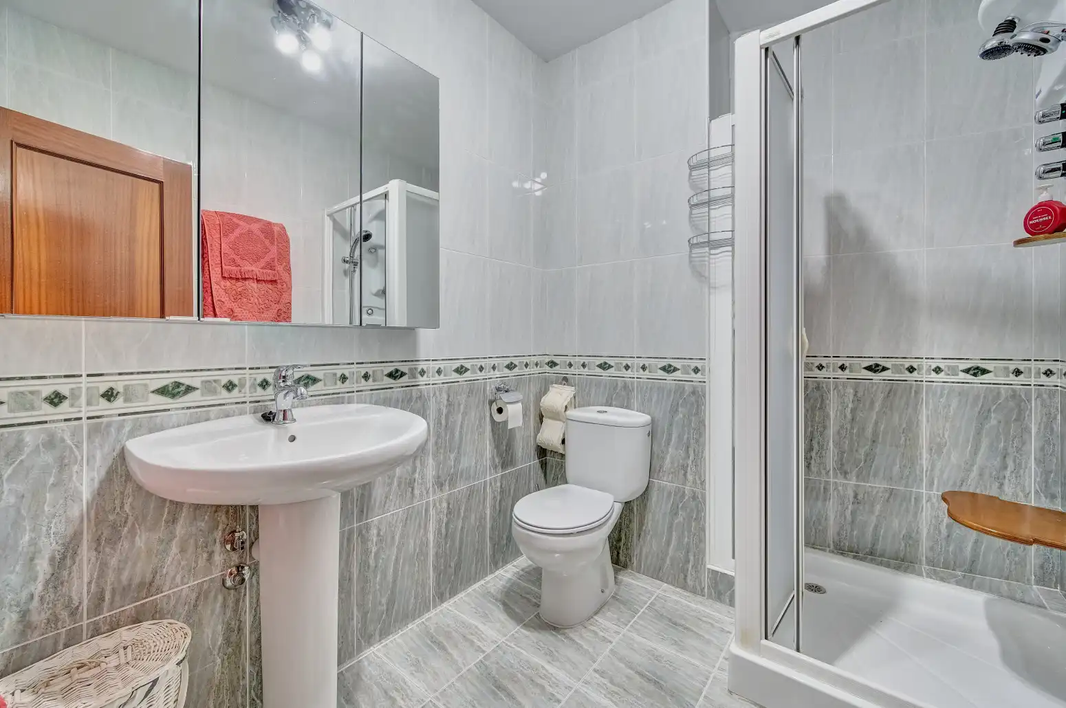 Baño de Casa o chalet en venta en Arellano con Jardín privado, Terraza y Trastero
