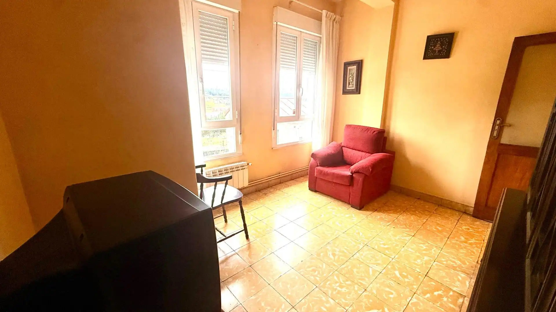 Dormitori de Casa o xalet en venda en Ourense Capital  amb Aire condicionat, Calefacció i Moblat