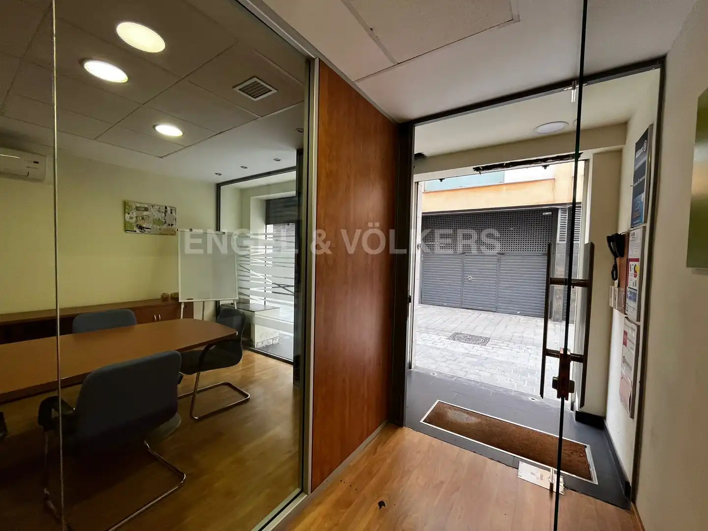 Oficina en venda en Barcelona amb Aire condicionat i Moblat