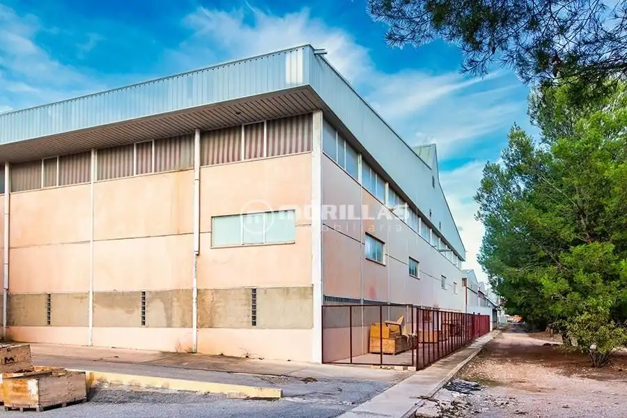 Vista exterior de Nave industrial en venta en Yecla