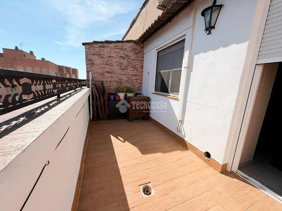 Terrasse von Wohnung zum Verkauf in Zaragoza mit Klimaanlage, Heizung und Parkett