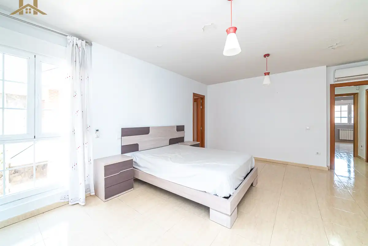 Habitación de Casa o chalet en venta en Illescas con Aire acondicionado, Calefacción y Jardín privado