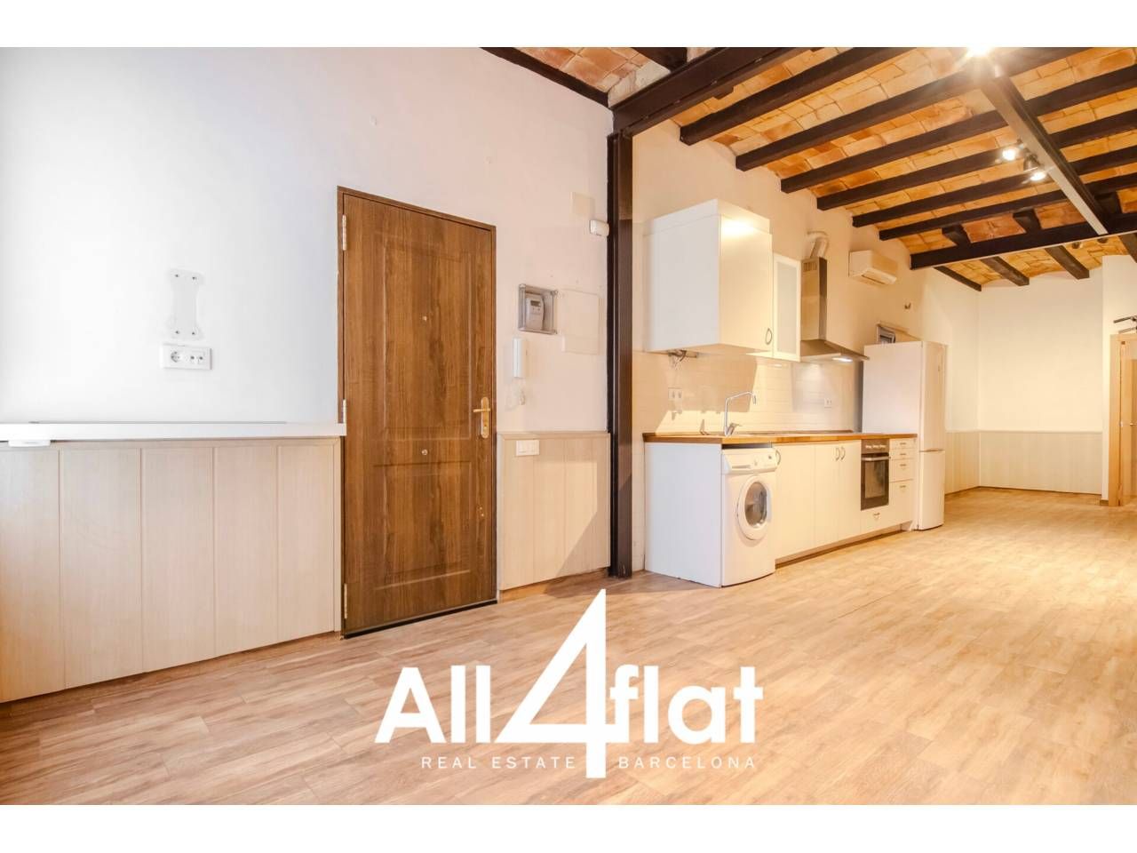 Kitchen of Premises for rent in  Barcelona Capital  with Air Conditioner and Alarm