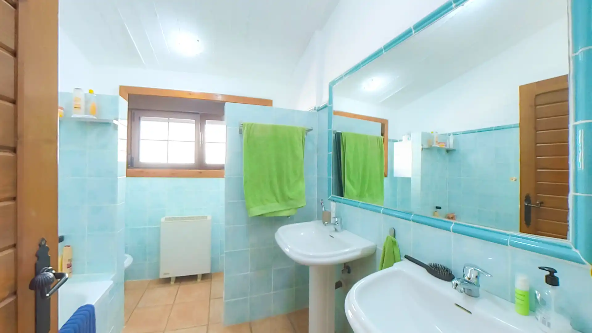 Bany de Casa o xalet en venda en Galapagar amb Aire condicionat, Jardí privat i Forn
