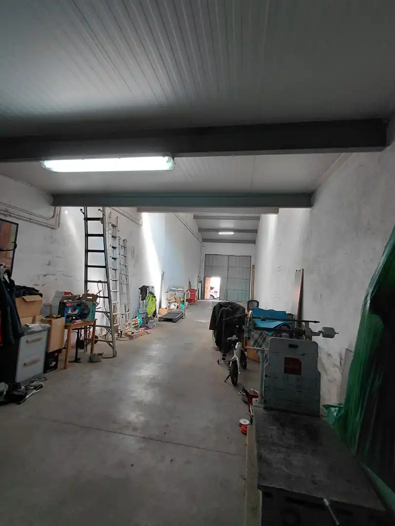 Nave industrial en venta en Badalona