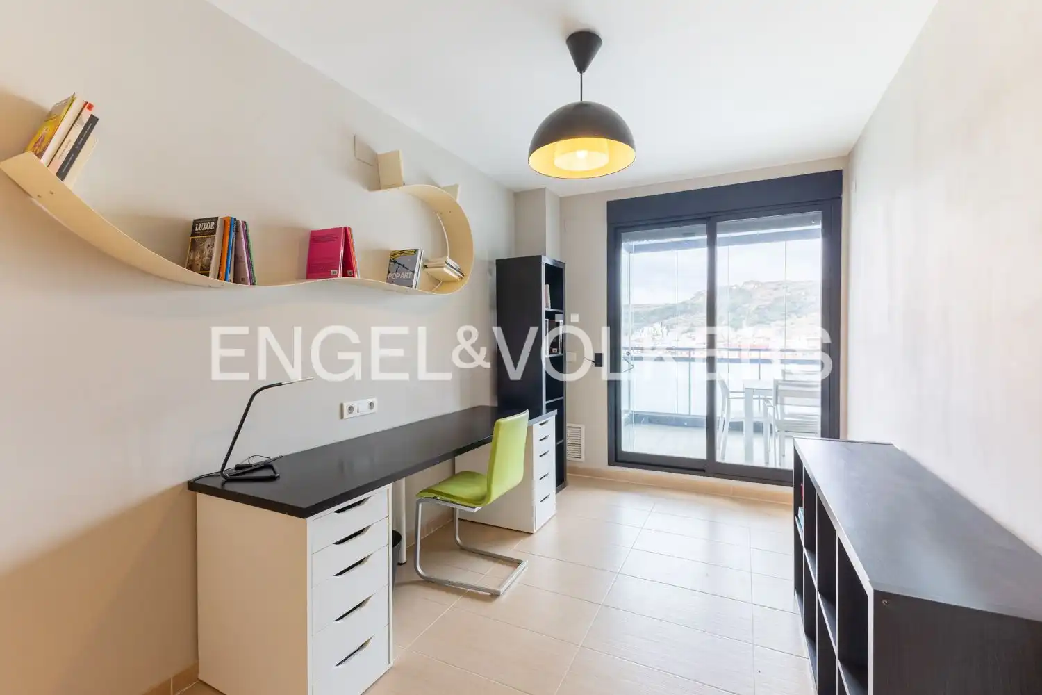 Wohnung zur Miete in Sagunto / Sagunt mit Klimaanlage, Heizung und Privatgarten