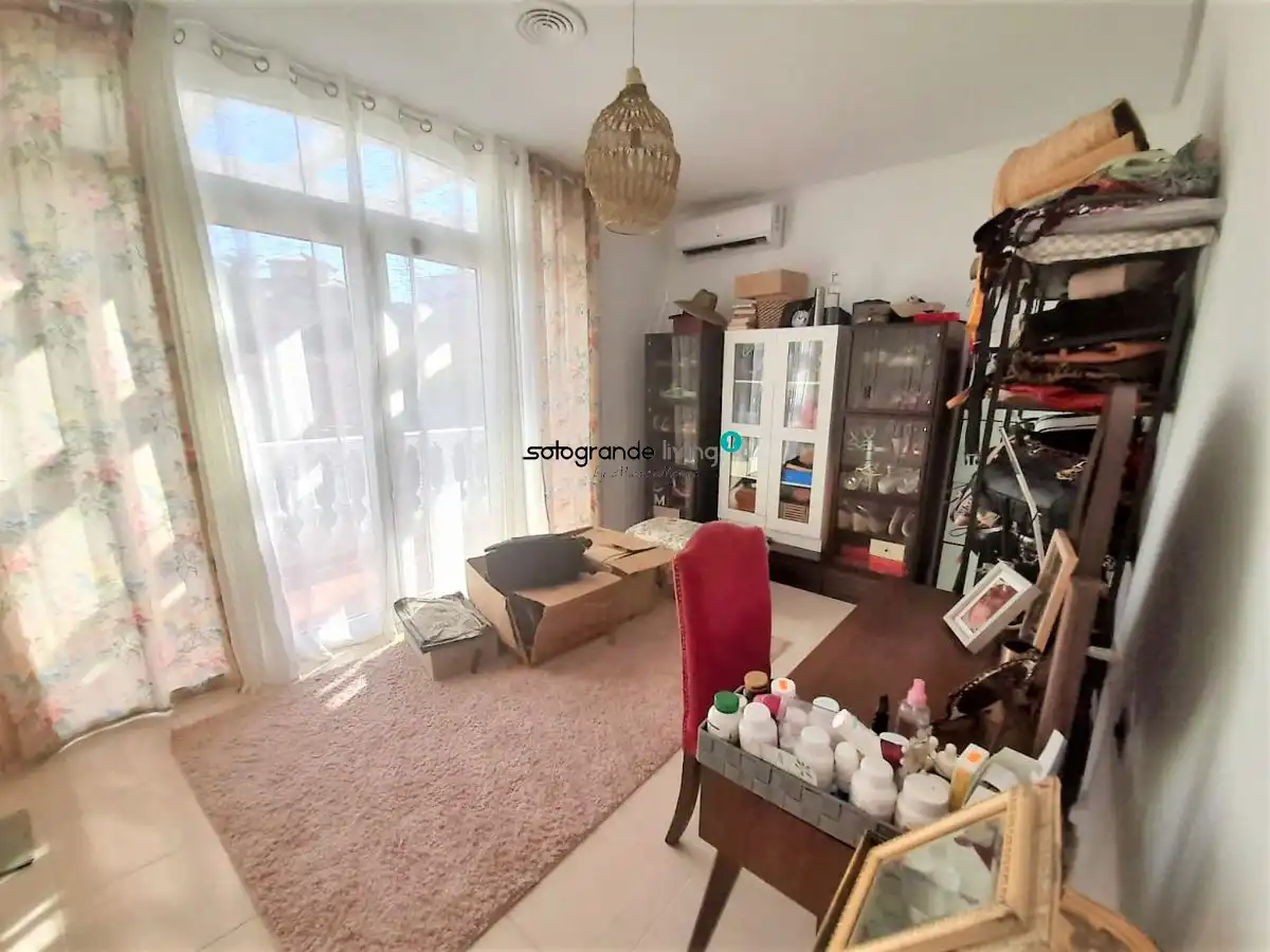 Living room of Houses for sale in La Línea de la Concepción  with Air Conditioner, Private garden and Terrace