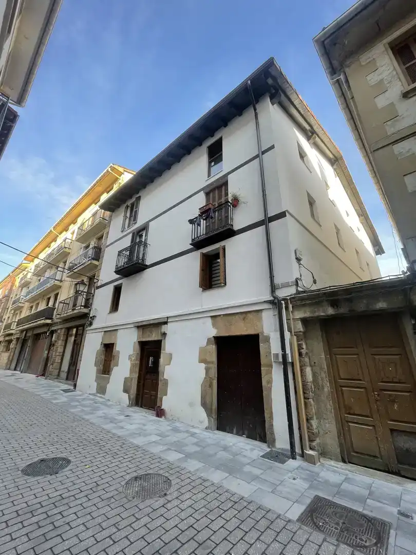 Vista exterior de Pis en venda en Oñati