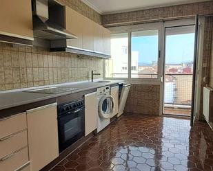 Cuina de Apartament en venda en Vitoria - Gasteiz amb Terrassa