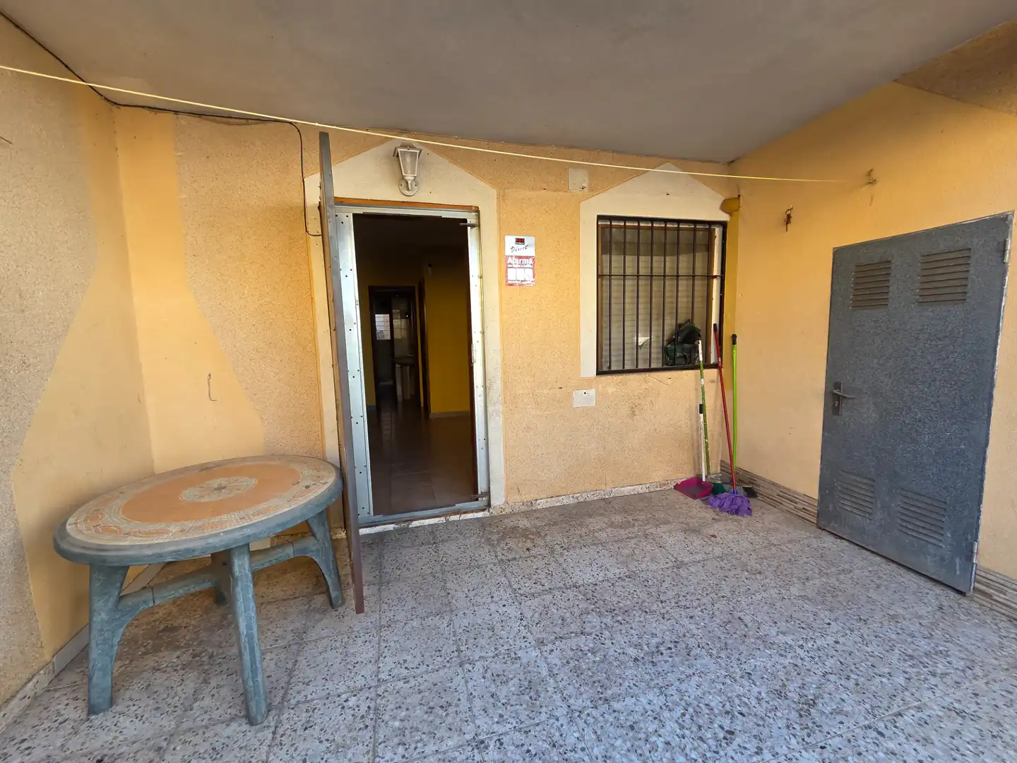 Ground floor for sale in Torrevieja  with Private garden