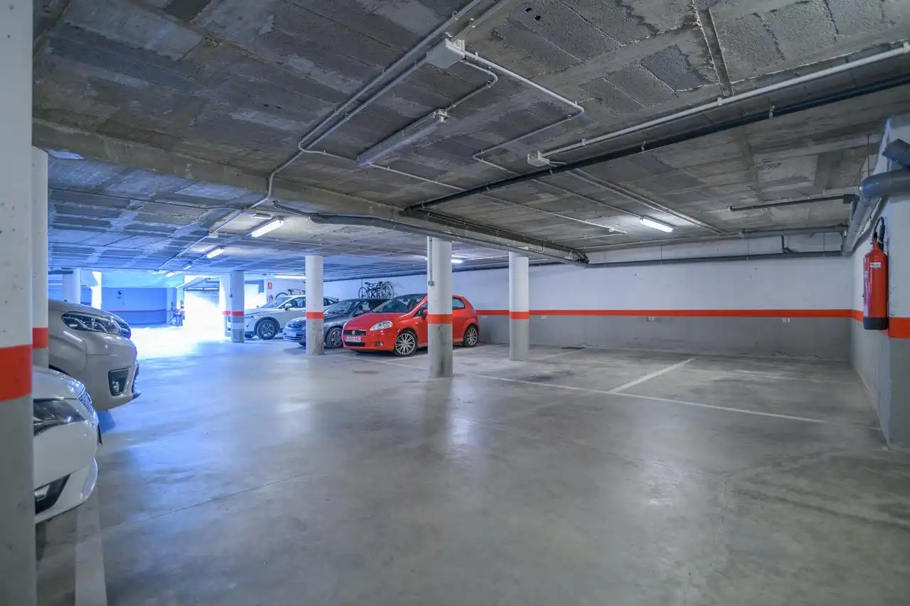 Parking de Ático en venta en Sitges con Calefacción, Terraza y Balcón