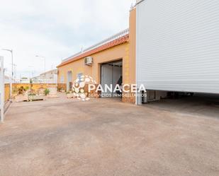 Vista exterior de Casa o xalet en venda en Roquetas de Mar amb Aire condicionat i Terrassa