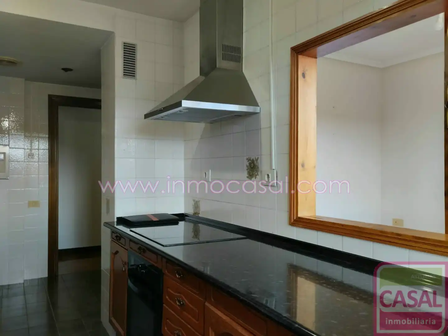 Kitchen of Flat for rent in Oviedo   with Heating, Terrace and Storage room