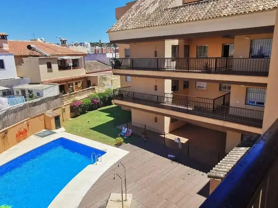 Piso de alquiler en Calle ALCALA GALIANO, Los Pacos