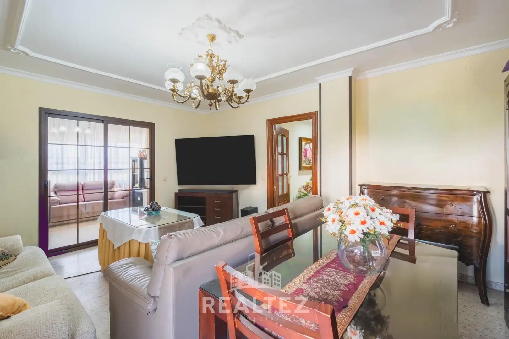 Living room of Flat for sale in Sanlúcar de Barrameda  with Air Conditioner, Heating and Balcony