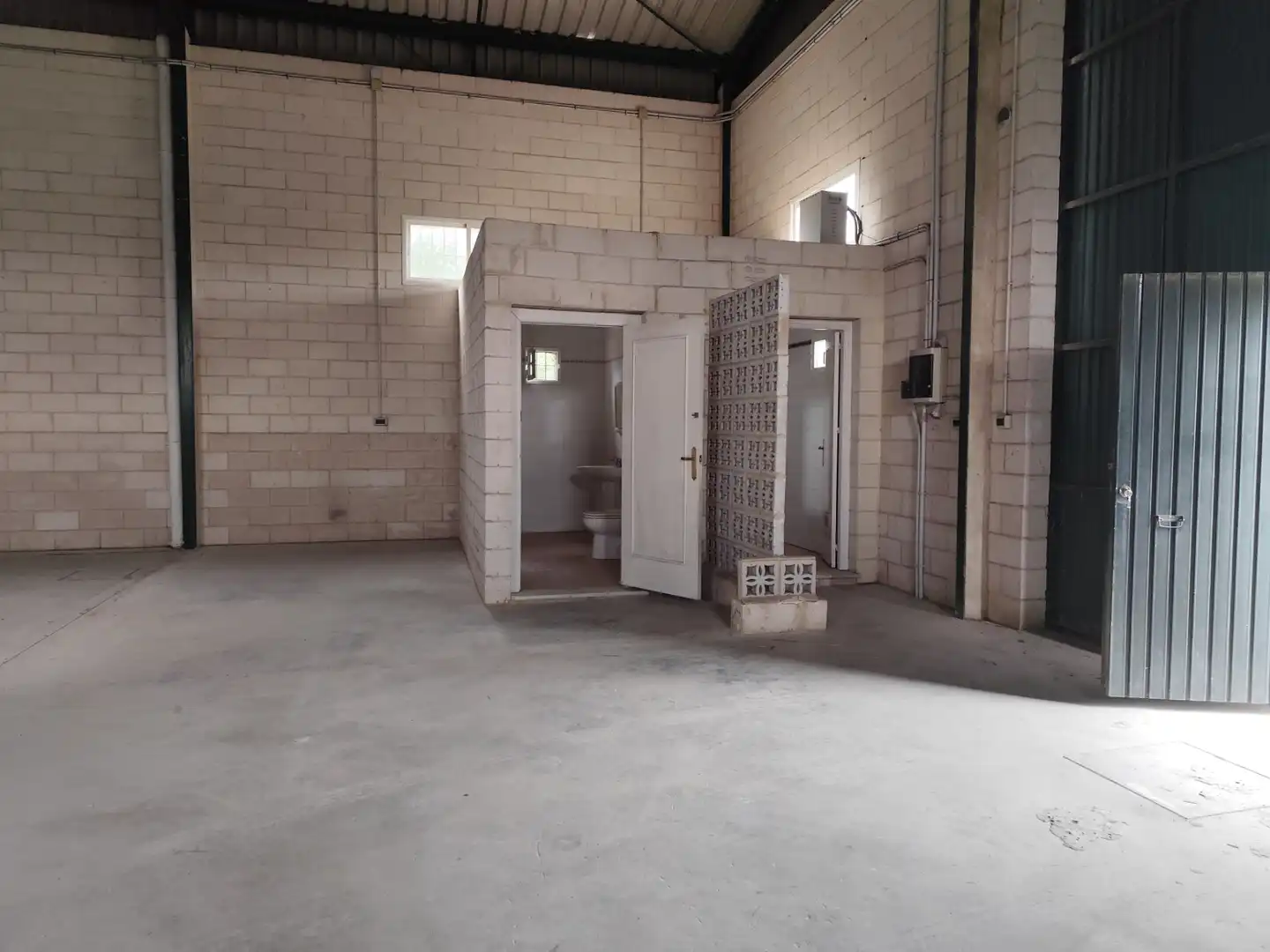 Nave industrial de alquiler en Sanlúcar de Barrameda