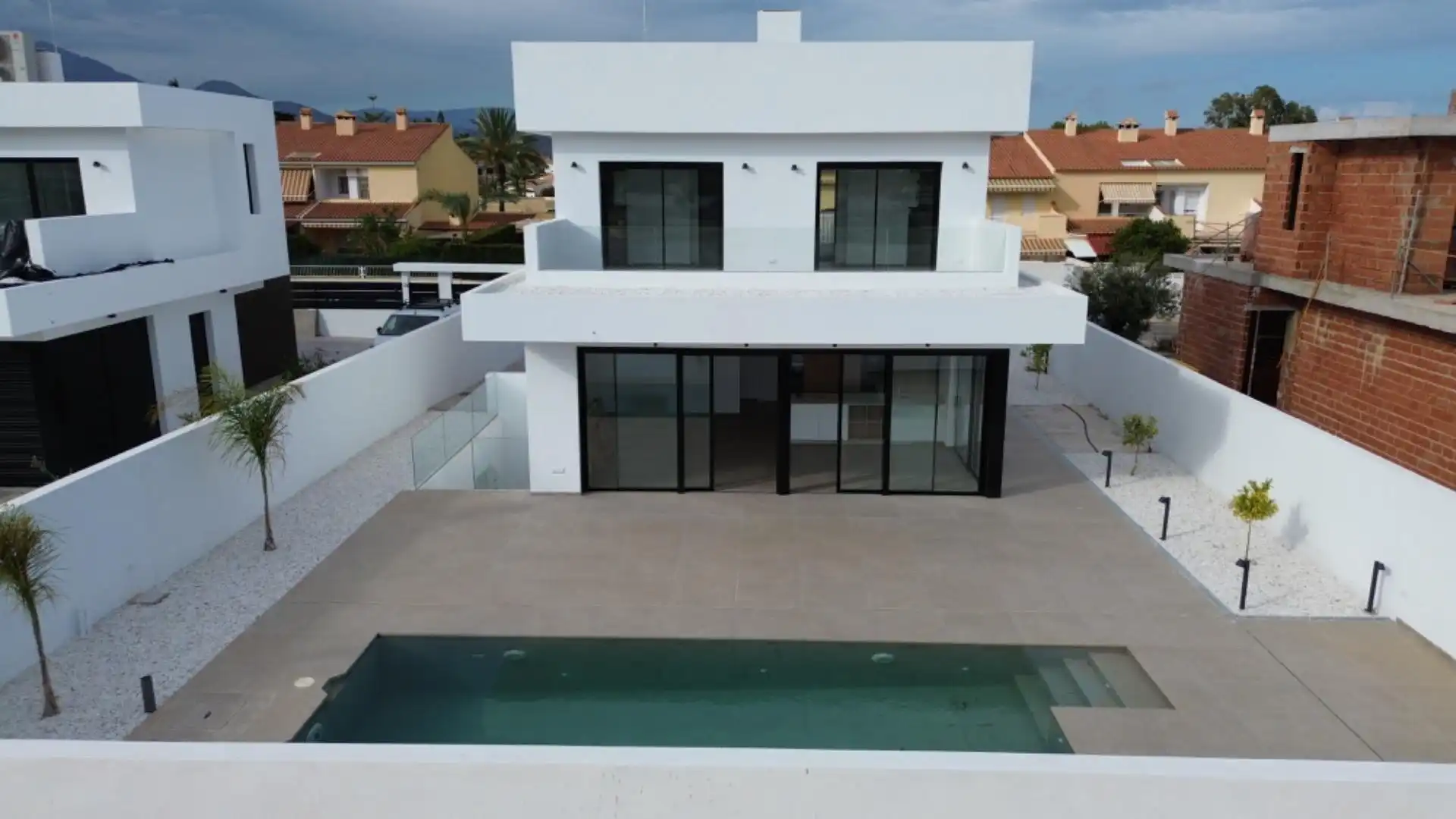 Vista exterior de Casa o chalet en venta en Sant Joan d'Alacant con Aire acondicionado, Calefacción y Jardín privado