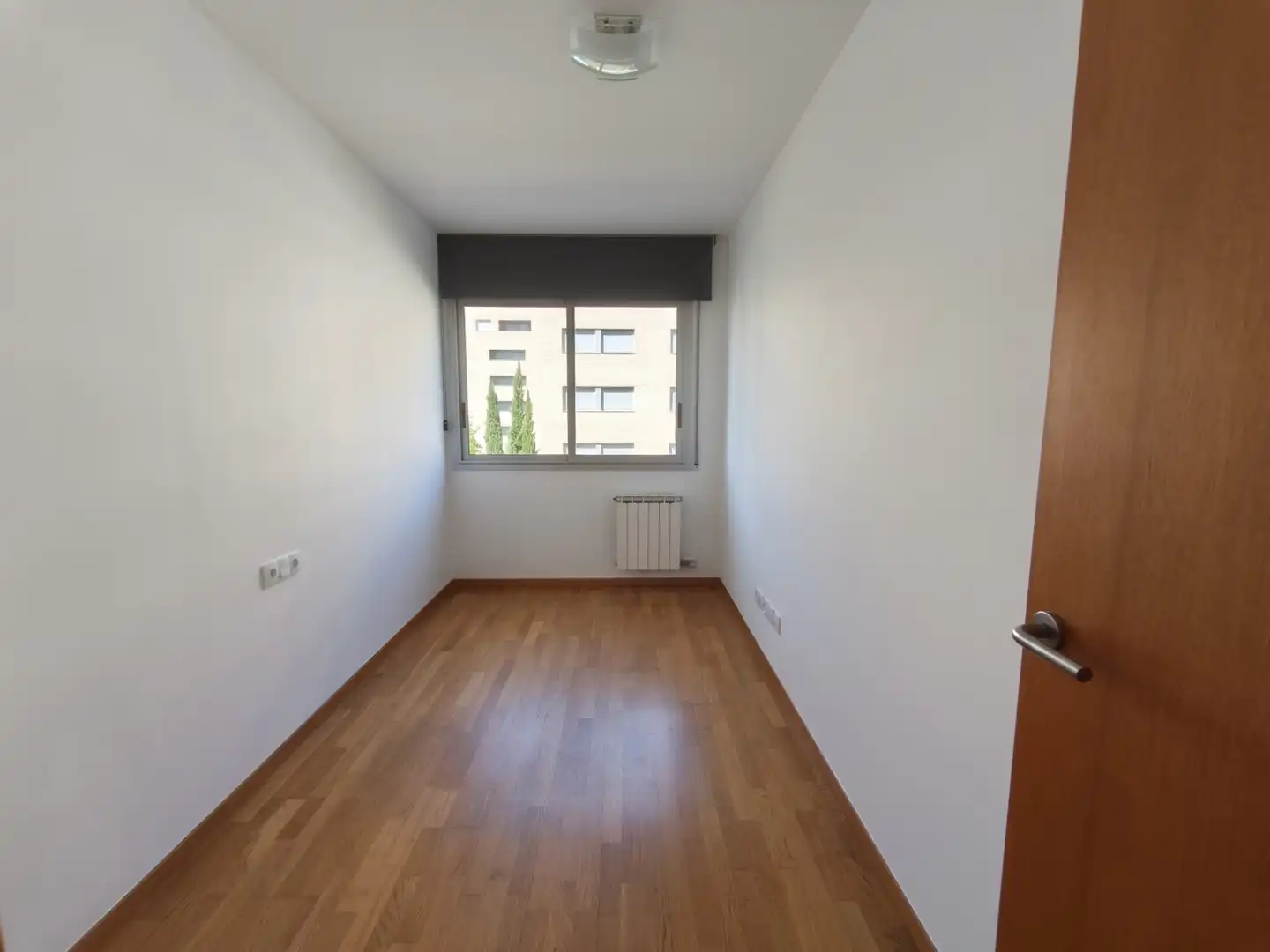 Bedroom of Flat for sale in Salt  with Heating, Private garden and Parquet flooring