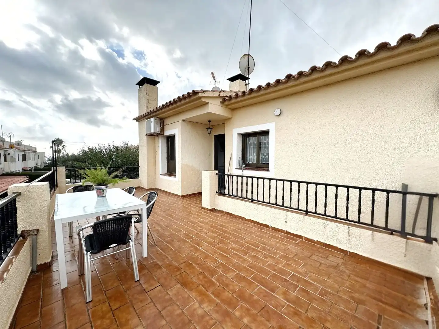 Vista exterior de Local en venta en Mont-roig del Camp