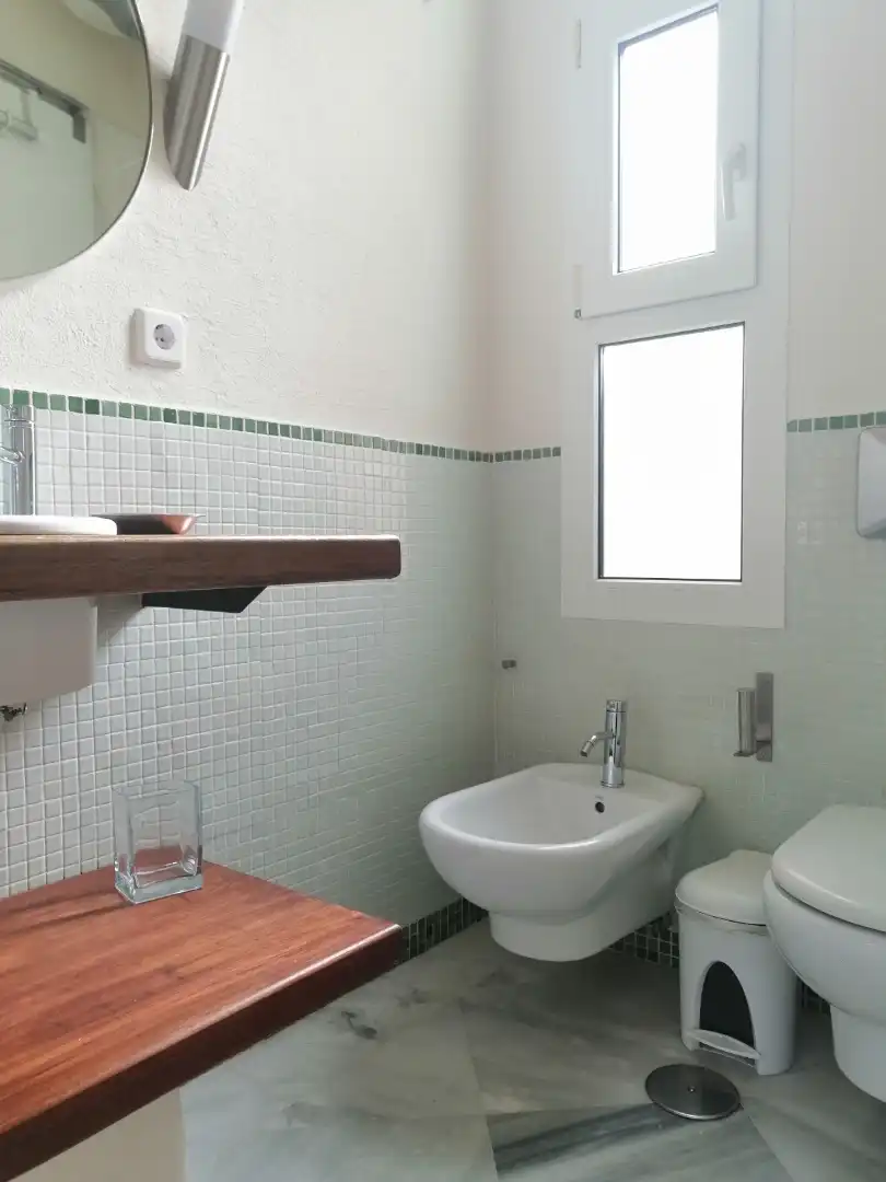 Badezimmer von Loft zur Miete in Sevilla mit Klimaanlage, Heizung und Terrasse
