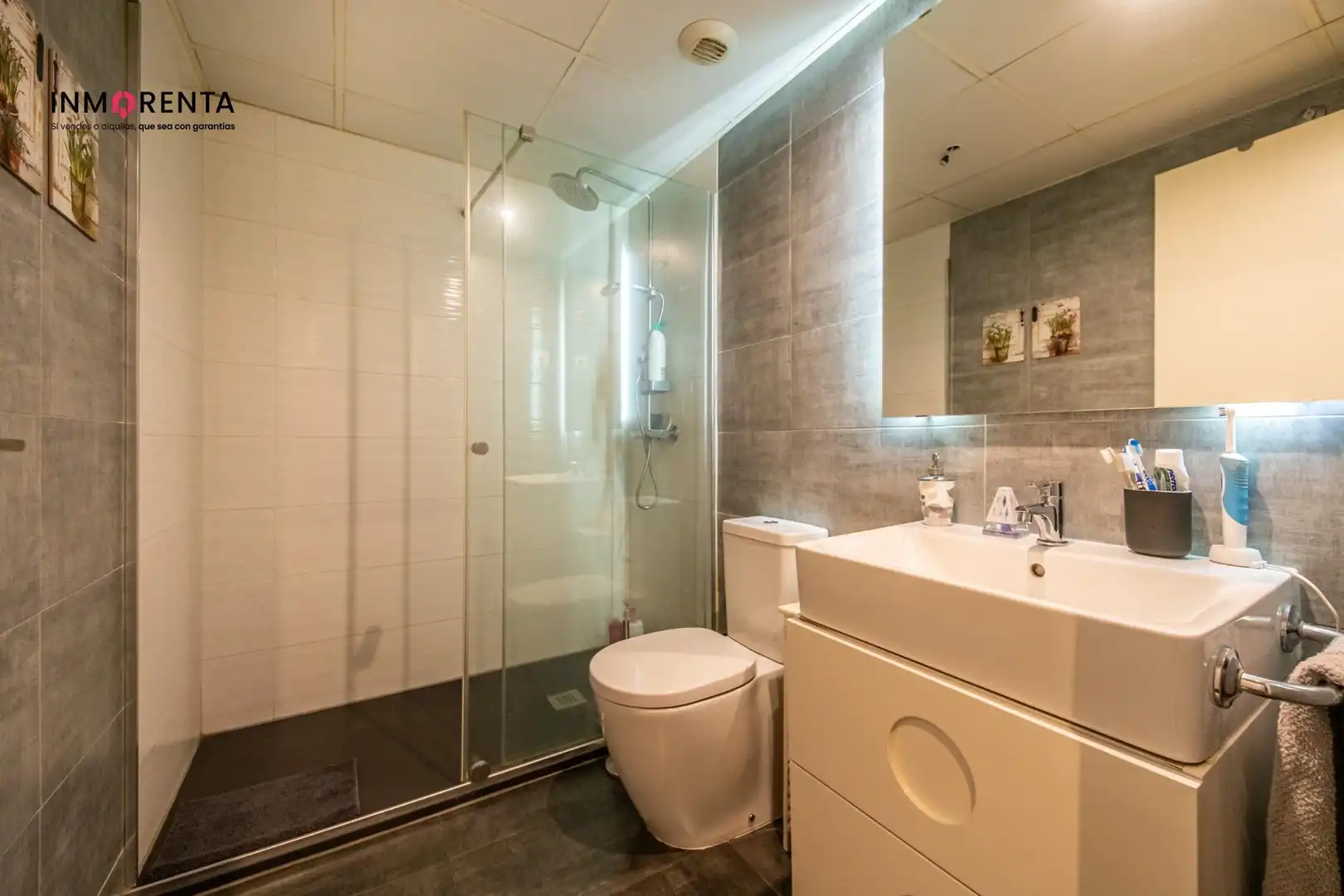 Baño de Piso en venta en Getafe con Aire acondicionado, Calefacción y Terraza