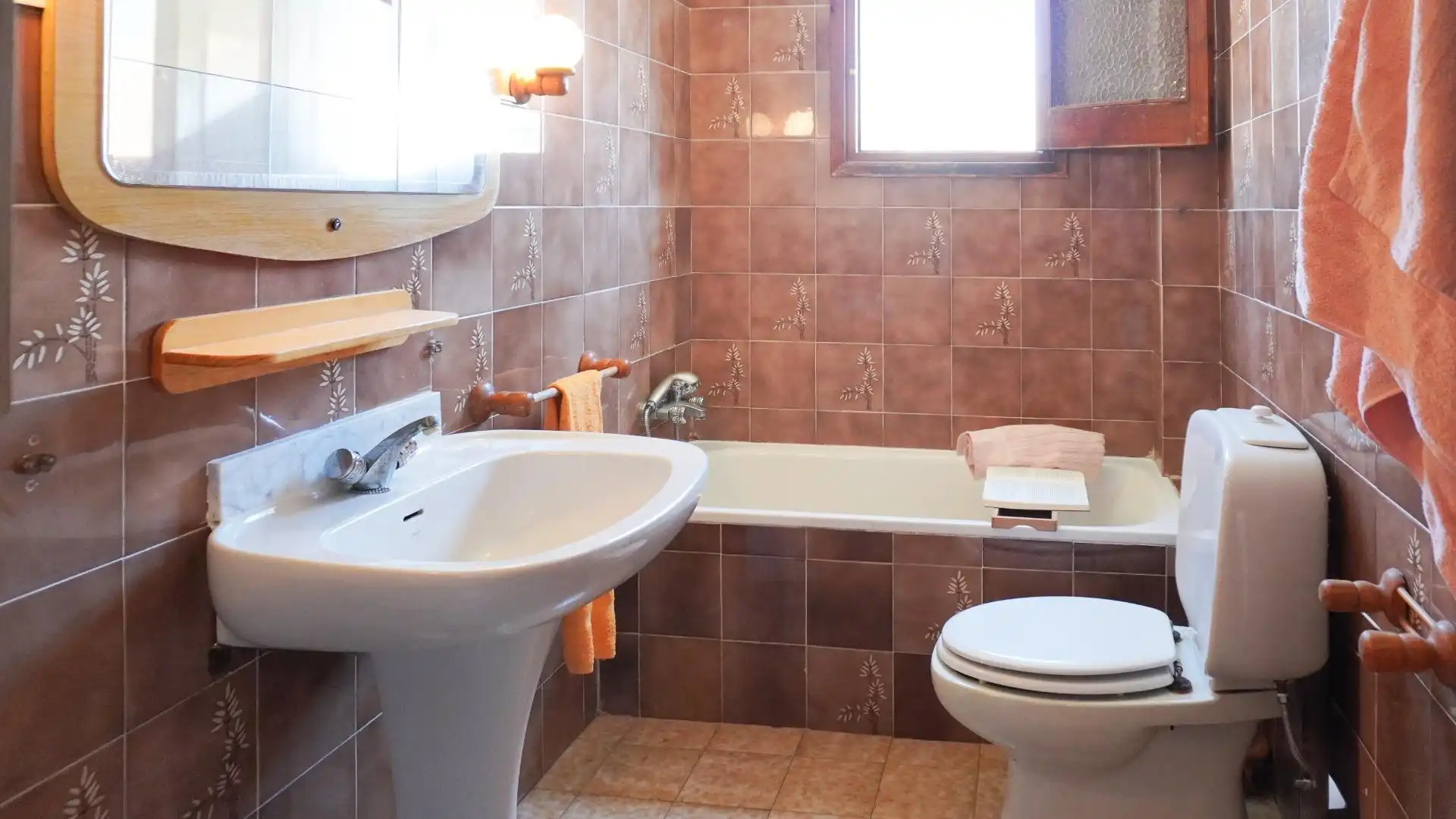 Badezimmer von Dachboden zum Verkauf in El Puig de Santa Maria mit Privatgarten, Terrasse und Balkon