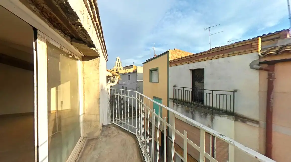 House with terrace for sale in Carrer Sitjar, imagen 2