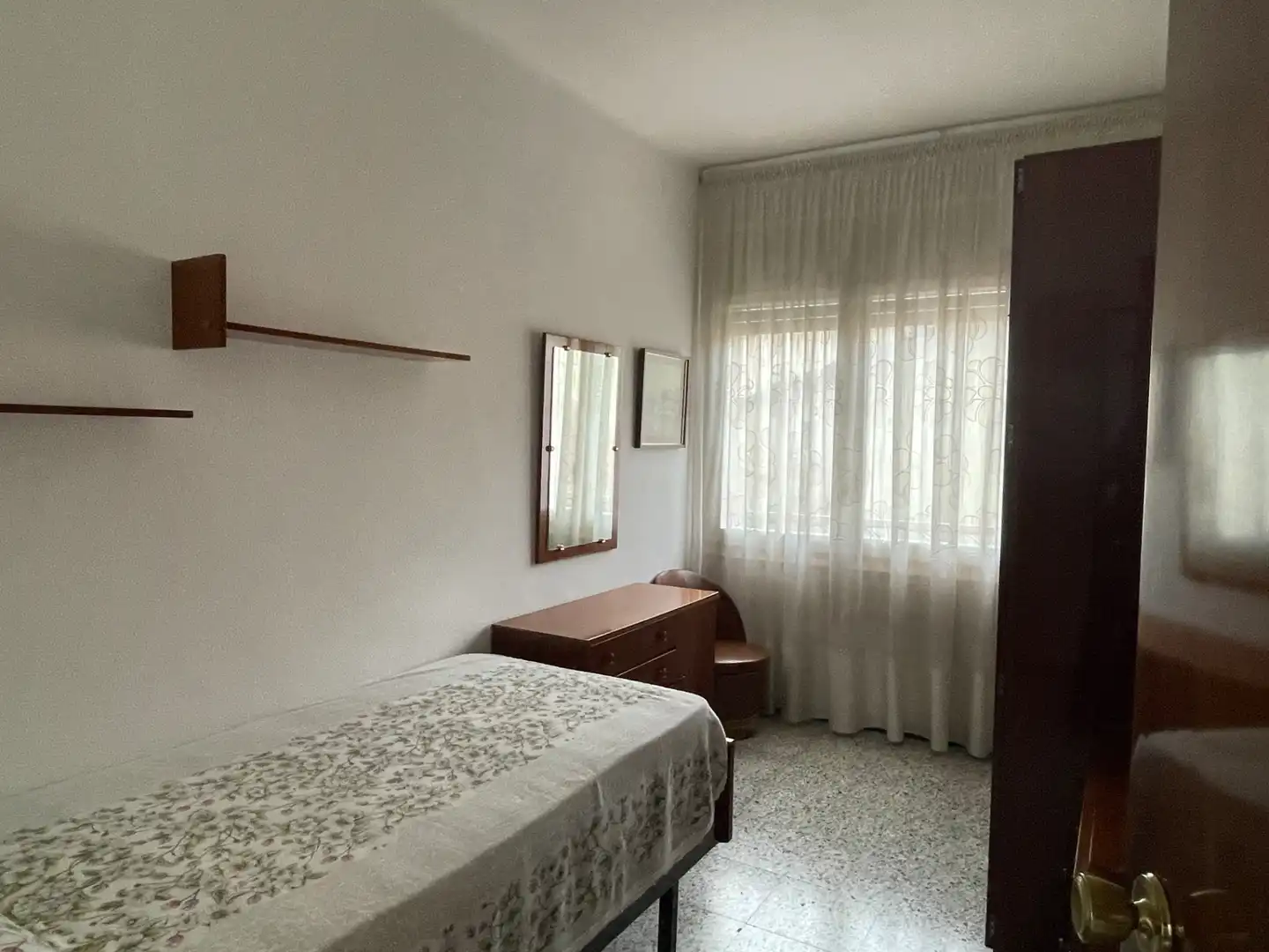 Habitación de Casa o chalet en venta en Olot con Aire acondicionado, Calefacción y Jardín privado